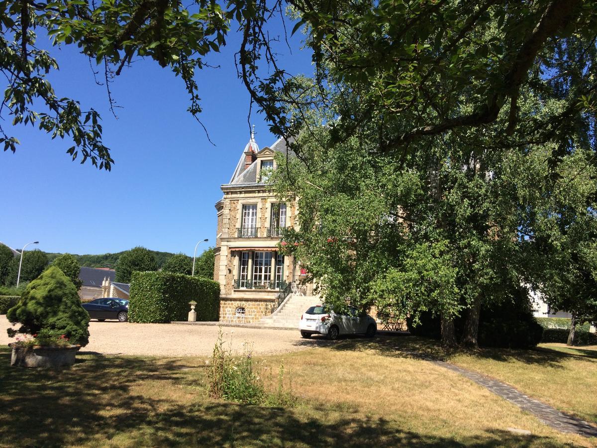 Hostellerie Du Parc Liancourt Exterior foto